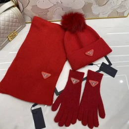 prada hat and echapres and glove set s_127aa34